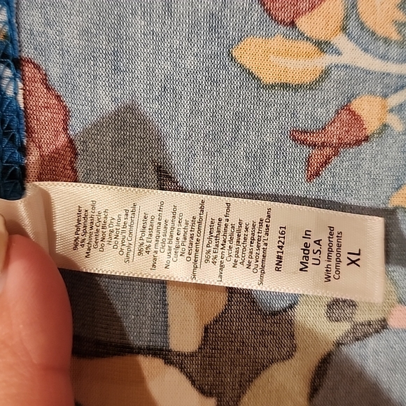 LYNNAE Teal with flowers and hummingbirds:) - Picture 3 of 4